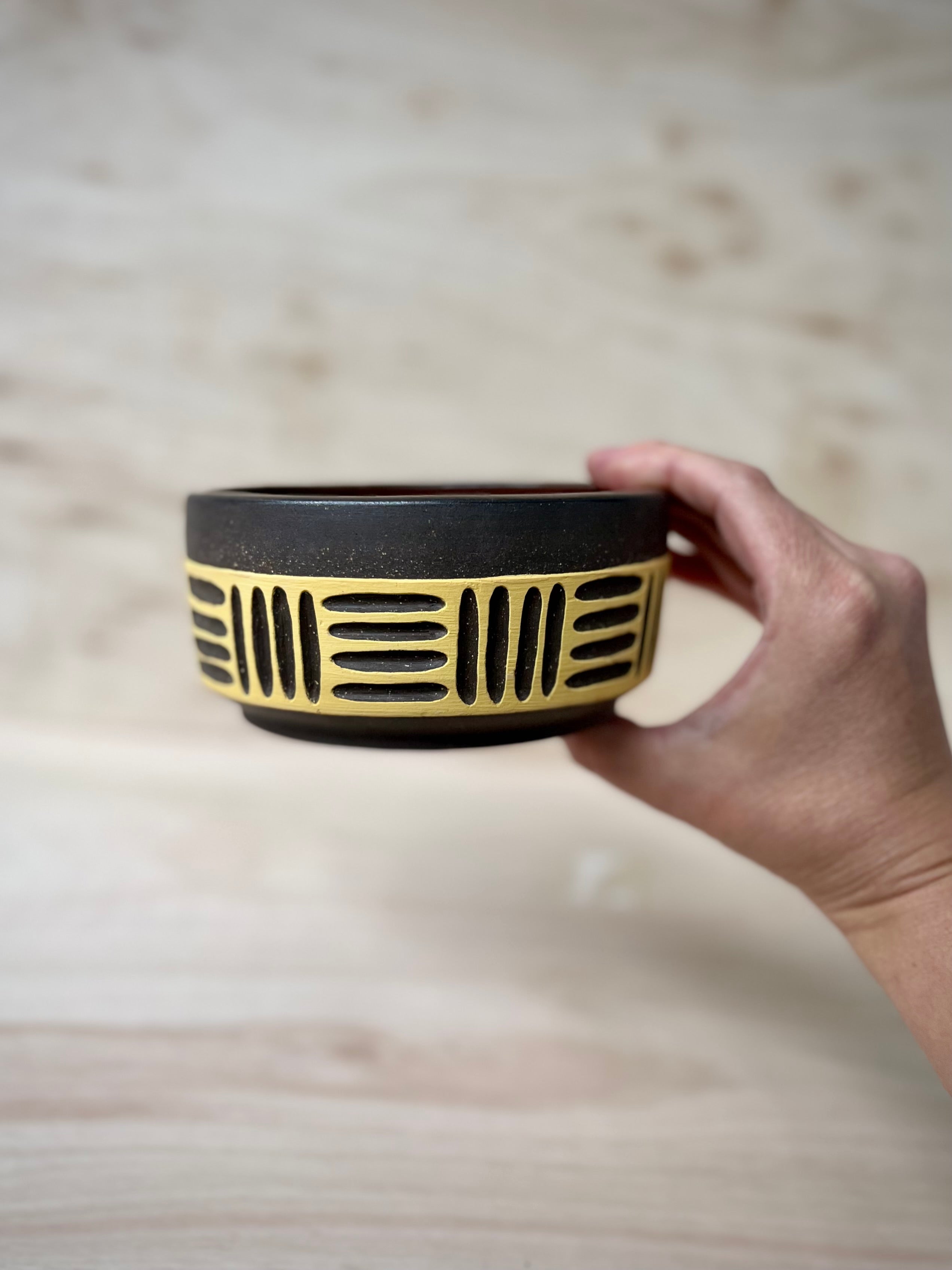 Yellow Lines Grounding Bowl